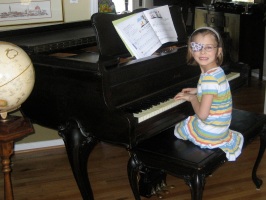Piano Girl